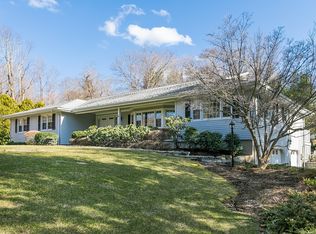 17 Holmes Rd, Ridgefield, CT 06877