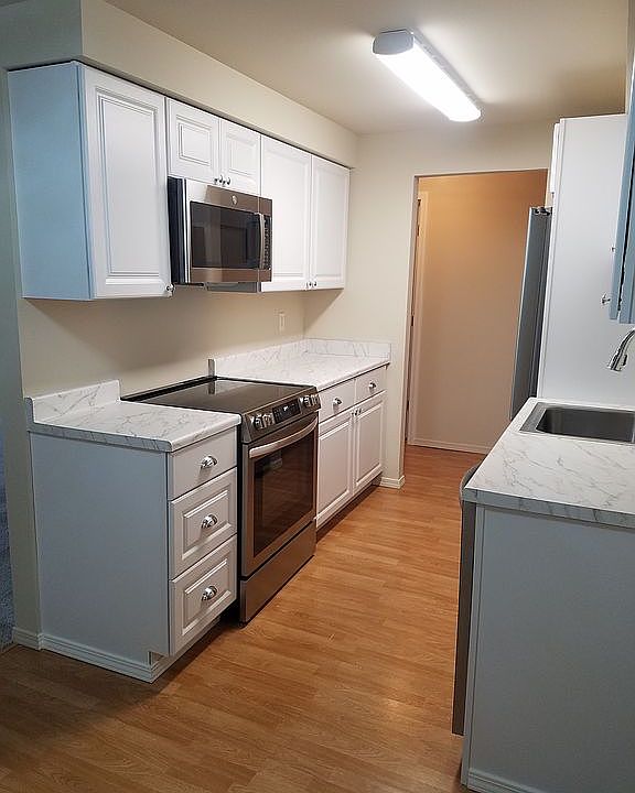 2nd image of 11112 NE 68th St APT 316