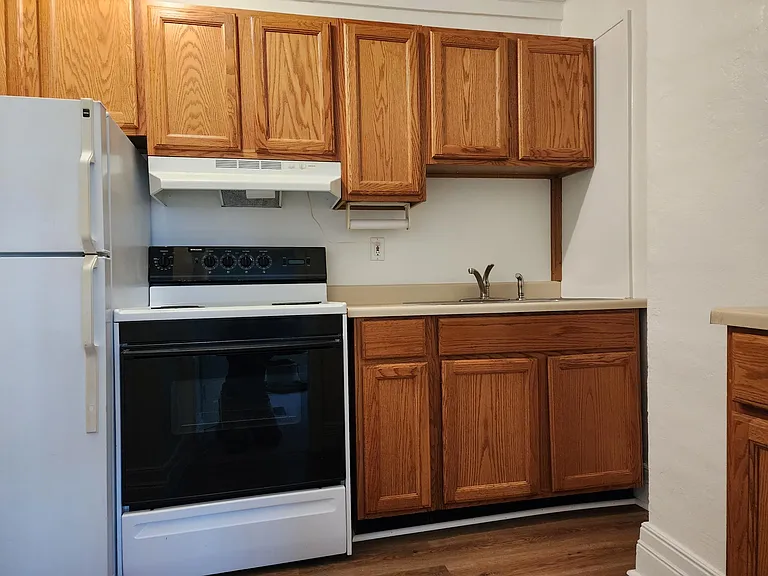218 S Harvey St #3 — Photo 5