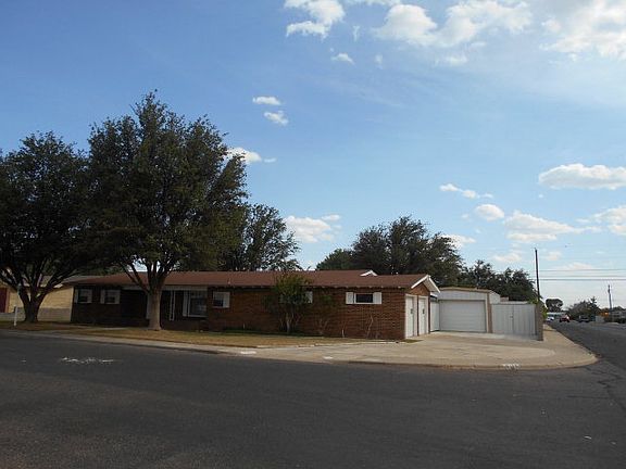 2nd image of 3111 Windsor Dr