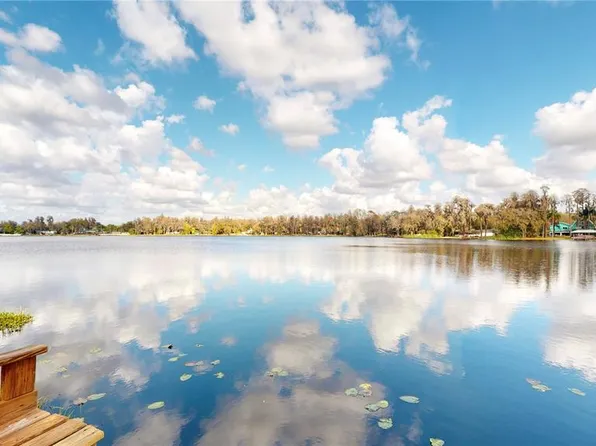 19803 Reading Rd, Lutz, FL 33558