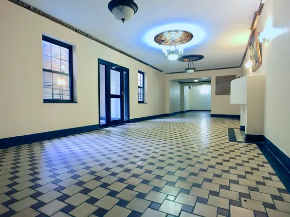 567 Ft Washington Avenue image 8 of 8