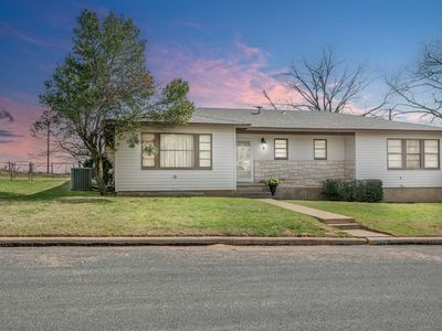 601 N Elk St, Fredericksburg, TX, 78624