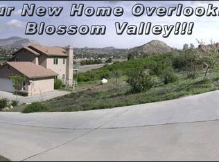 9553 Chimney Rock Ln, El Cajon, CA 92021