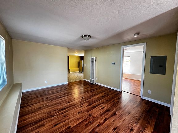 2nd image of 6112 Sacramento Ave #6112