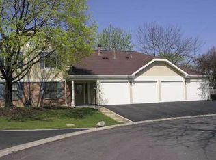 1182 Middlebury Ln APT D1, Wheeling, IL 60090