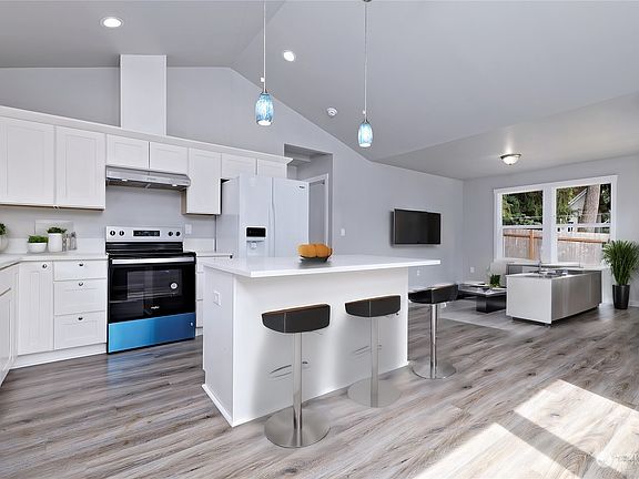 5th image of 561 E Wood Lane