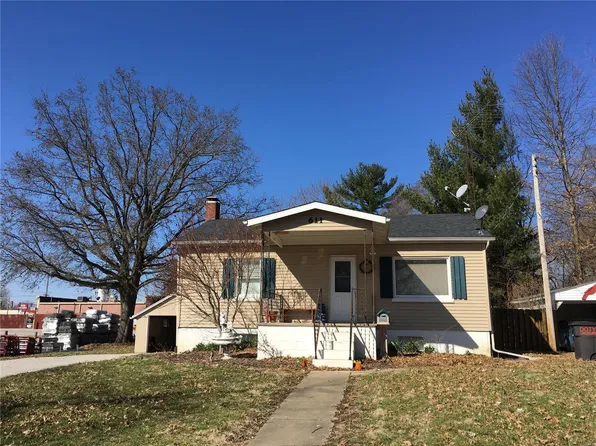 611 Clarence St, Greenville, IL 62246