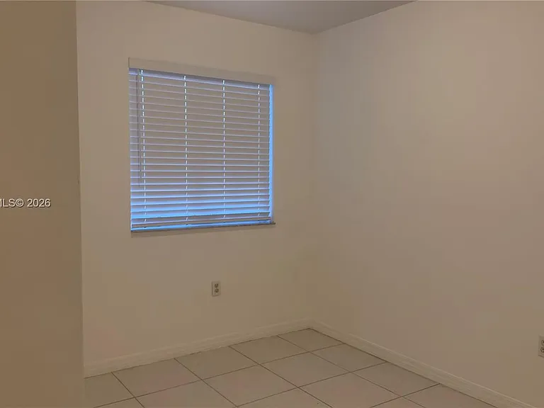 8340 NW 10th St #1G — Photo 11