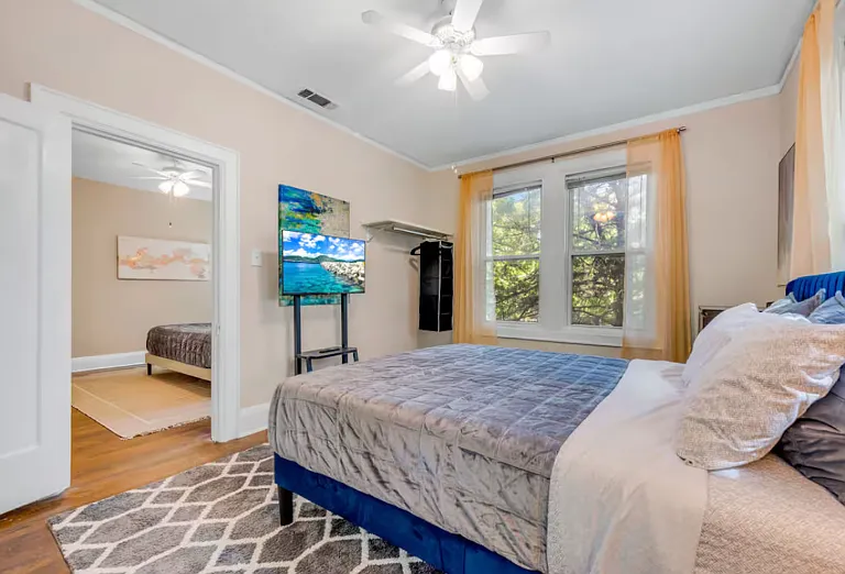 4303 Vandelia St — Photo 11