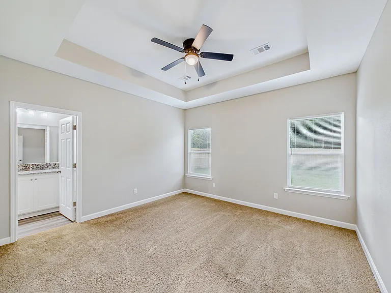 306 Redbud Ct — Photo 6