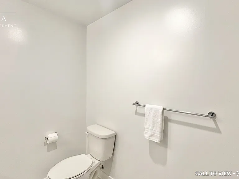 180 George St #411 — Photo 7