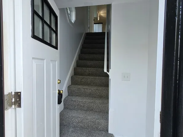 13 2nd St #A, Somersworth, NH 03878