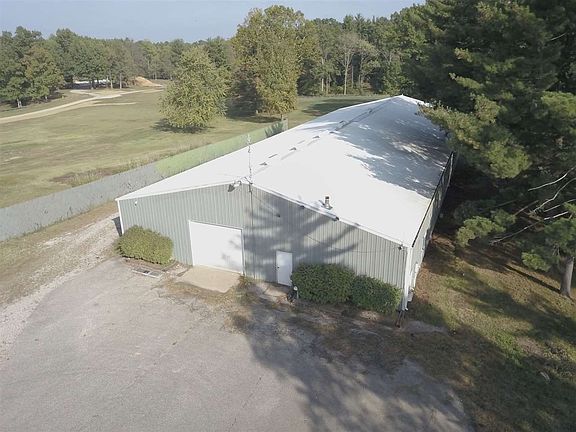 3rd image of 601 Clearcrest Ln