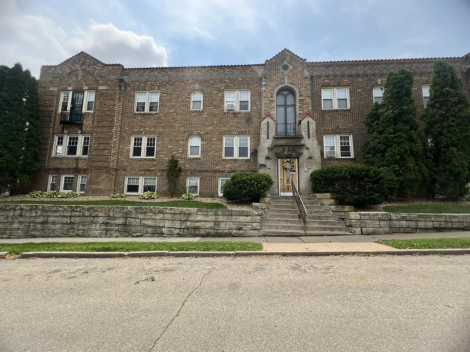 610 Cooper Place - 10 — Photo 1