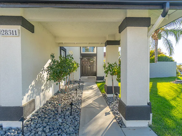 28311 Nicholas Cir — Photo 42
