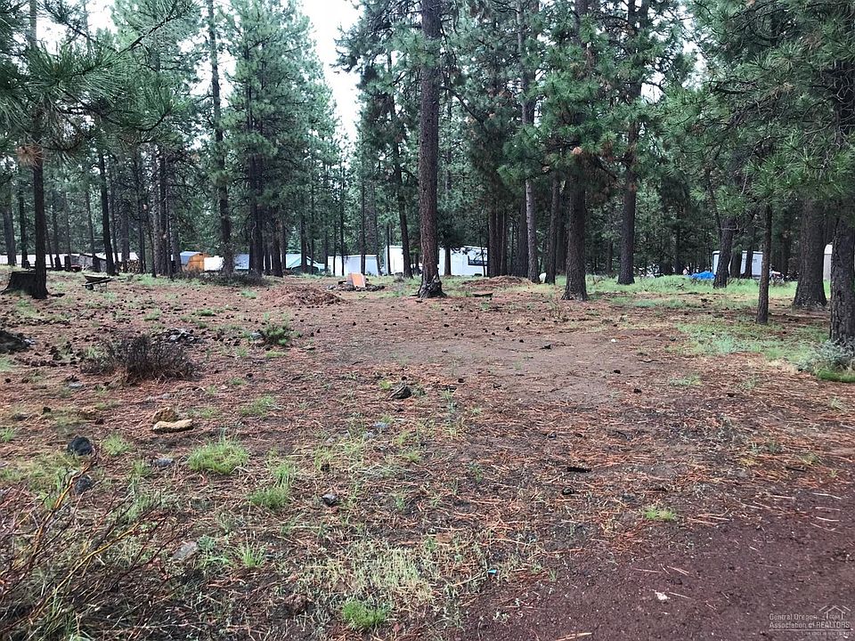 2nd image of 60228 Crater Rd
