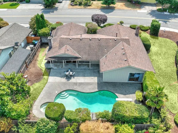 14656 SE Fairwood Boulevard, Renton, WA 98058