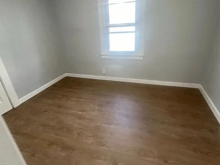 145 Vermont Ave #303 — Photo 4