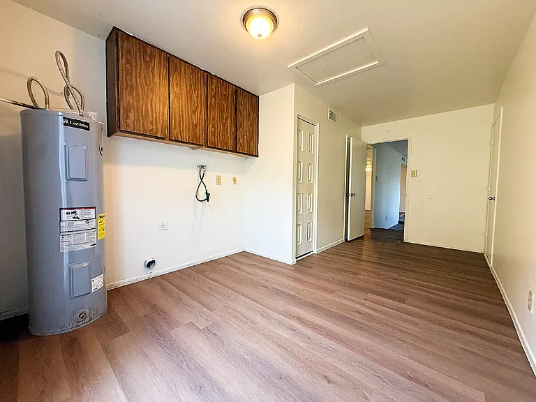 5208 W Calavar Rd — Photo 33