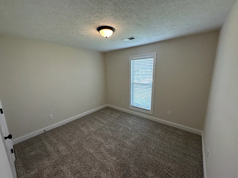58 Frostwood Cv — Photo 9