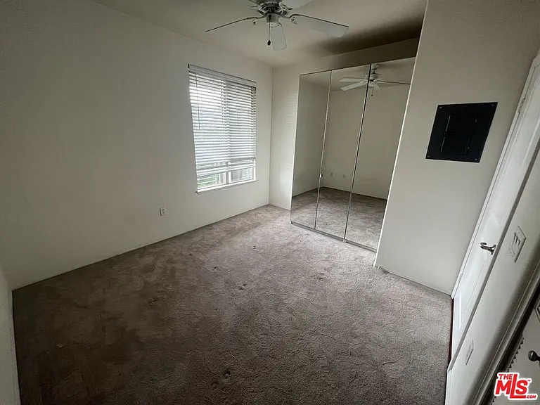 100 S Alameda St #464 — Photo 10