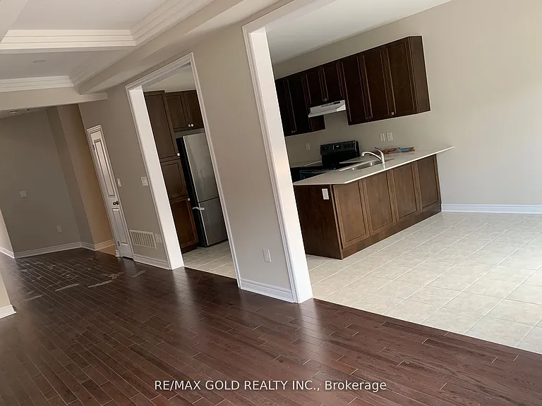 140 Finegan Cir — Photo 8