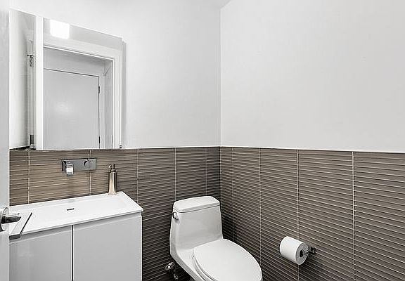4th image of 1 Dutch St APT 9C