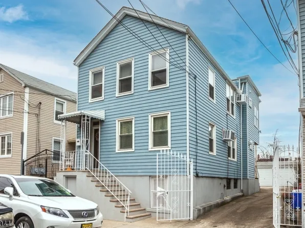170 Oliver St, Newark City, NJ 07105