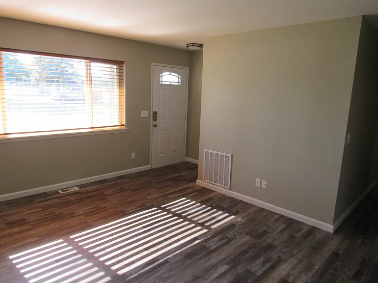 309 W 22nd Ave — Photo 23