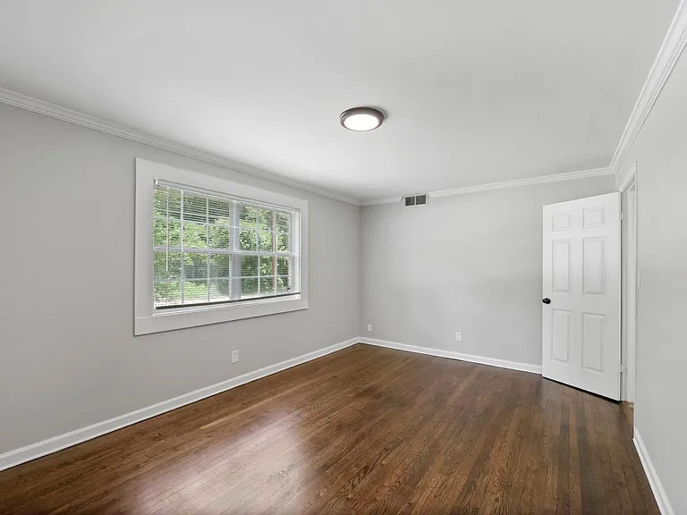 1584 Line St — Photo 15