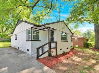 3300 Bonaire Dr, Charlotte, NC 28208