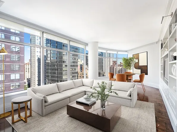 250 E 54th St APT 17C, New York, NY 10022