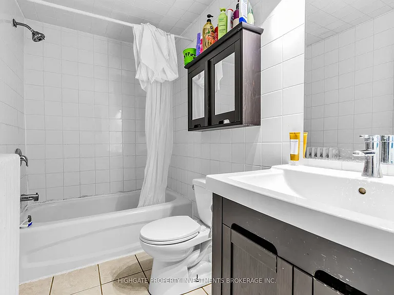 210 Gowan Ave #BASEMENT — Photo 13