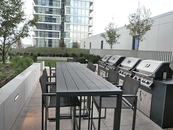 5th image of 950 Portage Pkwy #3912