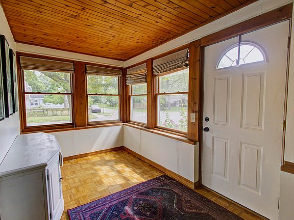 4th image of 2504 Logan Ave