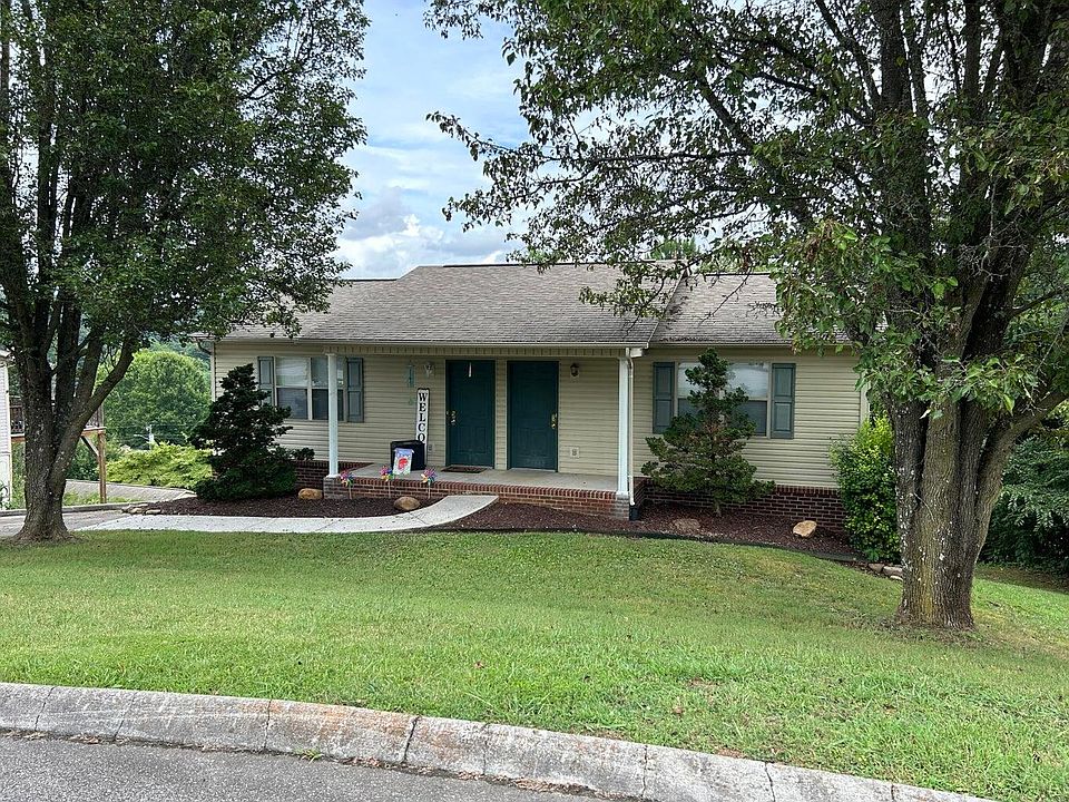 1st image of 304/306 Willow Greene Dr