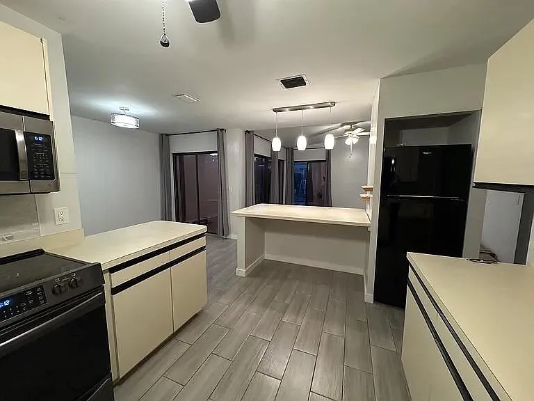 51 Meadows Dr — Photo 10