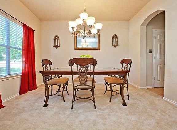 3rd image of 364 Dark Horse Ln
