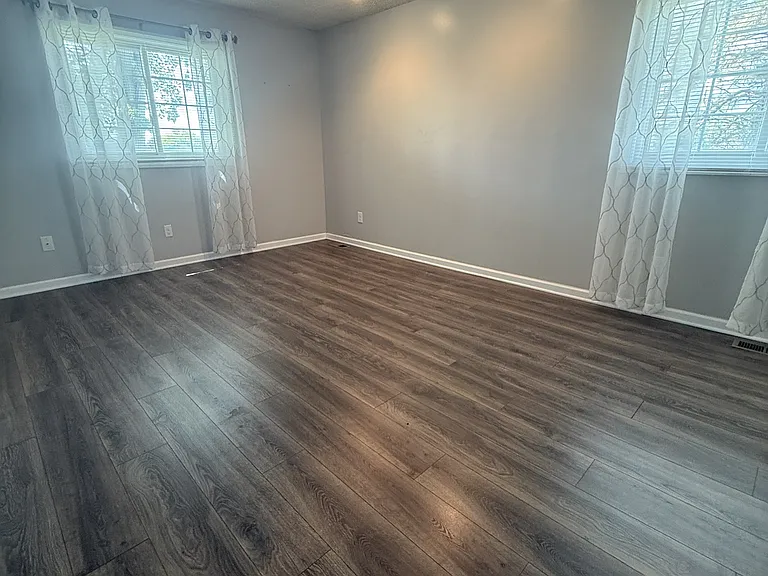 2504 John R Rd — Photo 7