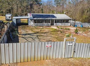 110 Red Bud Rd, Jefferson, TX 75657