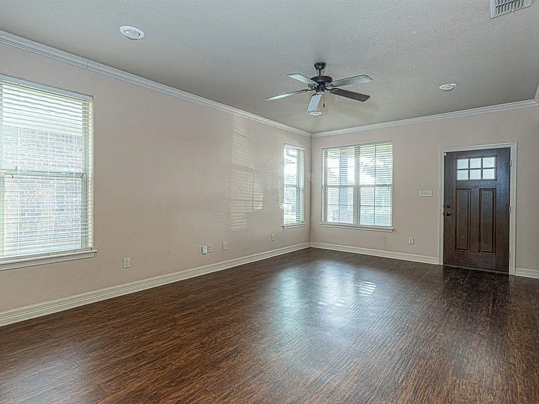 3009 Santa Elena Dr — Photo 4