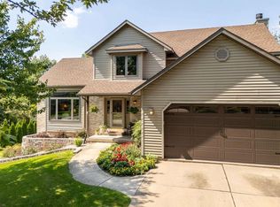 1632 Roby Rd, Stoughton, WI 53589