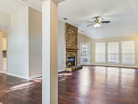 2nd image of 700 S Highland Dr