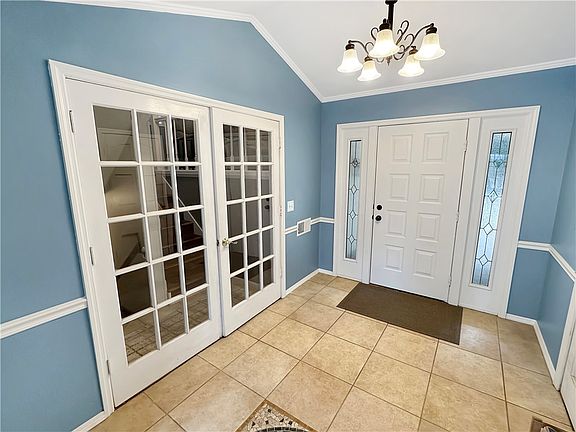 3rd image of 1109 Stinson Ave