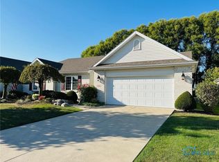 5105 Wynnpark Dr, Oregon, OH 43616