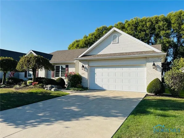 5105 Wynnpark Dr, Oregon, OH 43616