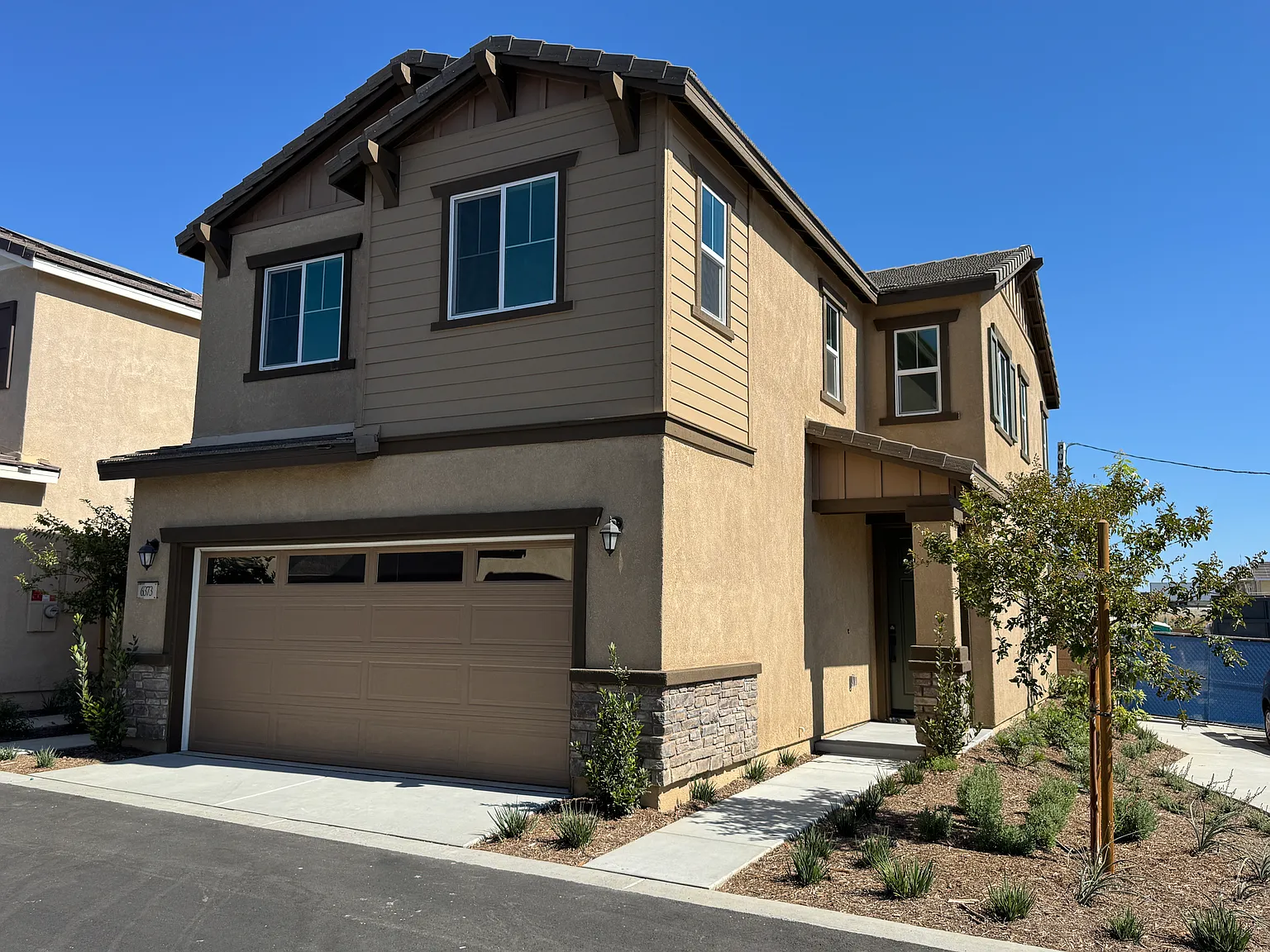 3 bed, 1650 sqft, $3,600 — Photo 1