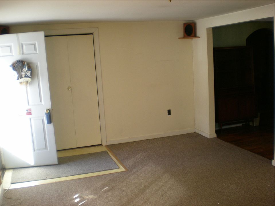 2nd image of 5182 Sherwin Ave