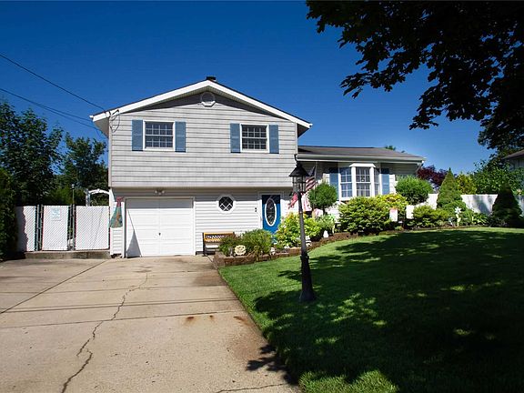 2nd image of 3002 Newport Ave